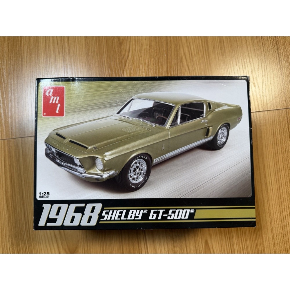 AMT 1/25 1968 Shelby GT-500 Model Kit AMT-634 Partially Assembled Lime Gold